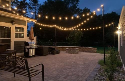 Roseland House | The Lucky Charm Home of the Fighting Irish! BBQ Outdoor Games Coffee