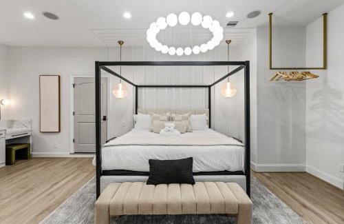 Magnolia House | The LUX at West Event & Stay, Pool, Golf & Pickle