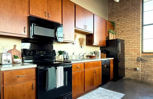 Canal Park Apartment | The Luxe Loft in Canal Park | NEW- Boho-Chic