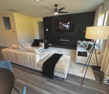 Glenn Heights House | The Luxe Residence Glenn heights, 4 Bedroom Home