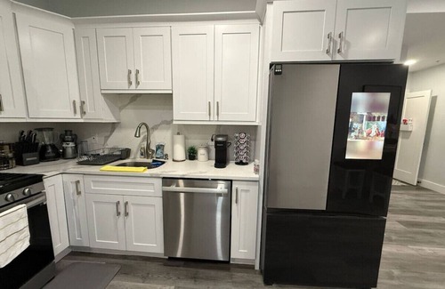 Paterson Apartment | The Luxury Suite: 1BR Perfect for Long Stays