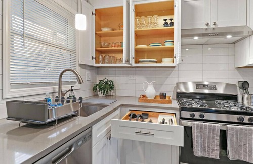 Waukegan House | The Lyons Woods Ranch