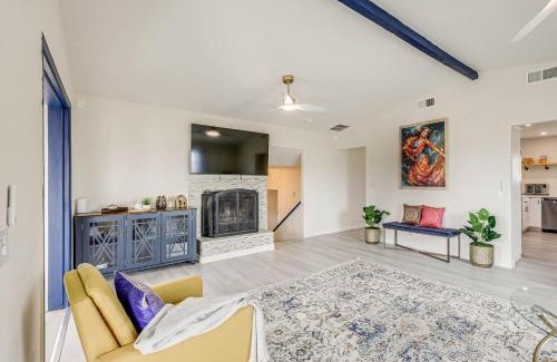 Yucca Valley House | The Maharaja Retreat with Hot Tub and EV Charger!