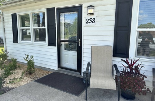 Grand River House | 'The Main Stay' Hunters Lodging House