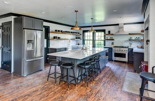 Village of Southampton Apartment | The Mainstay