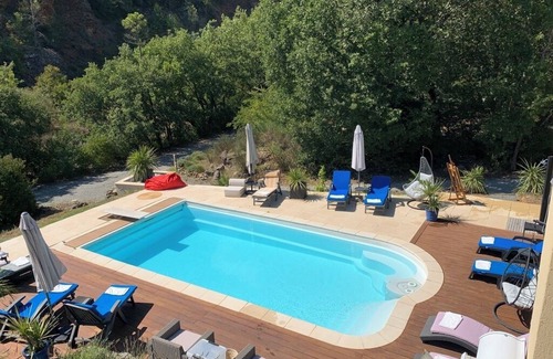 Montauroux Cabin | The Maisonette in the Trees "Les Lavandins"