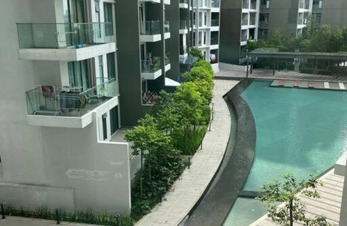 Seri Kembangan Apartment | The Makcik's @UNIV360 Serdang