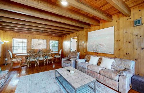 Cocoa House | The Manatee Cove - Side A