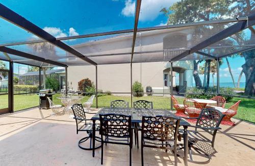 Cocoa House | The Manatee Cove - Side A