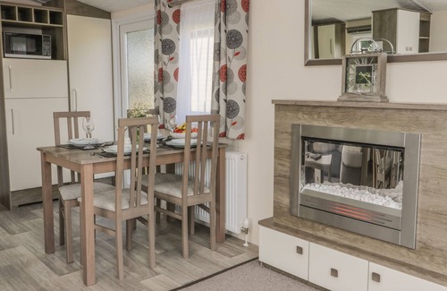 Cloughton Cottage | THE MAPLE, pet friendly, with a garden in Cloughton