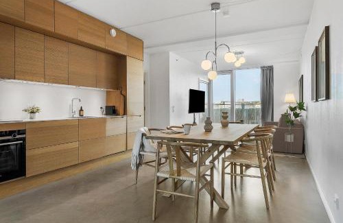 Aarhus C Apartment | The Marina Suite Including 1x Free Private Parking Spot