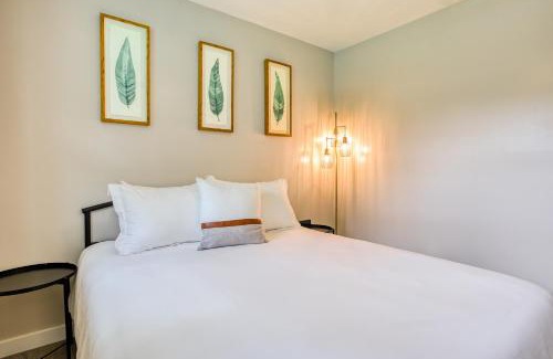 Thunderbolt House | The Mariners Rest, Near Downtown, Savannah Coastal Charm