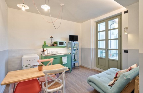 Borgo Dora Apartment | THE MARKET HOUSE -Design Balcony Flat x4