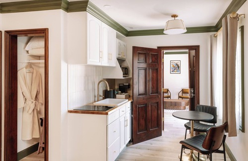 Solvang Hotel | The Marlo