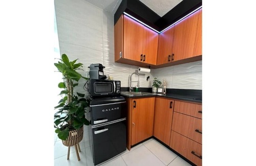 Levittown Apartment | The Mary House #2