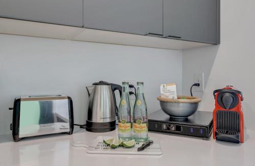 South River City Apartment | The Marymaker by Lodgewell - It's Super Suite Y'all