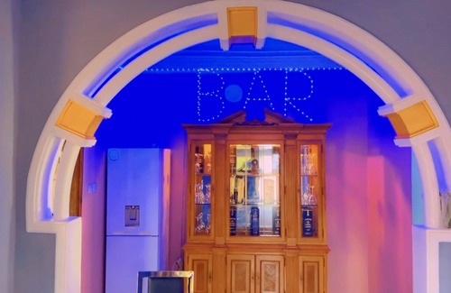 Limbe House | The Massango Guesthouse. Stunning 3-Bedrooms GuestHouse in Limbe Cameroon.