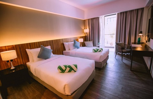 Cauayan Hotel | The Maximilian Hotel