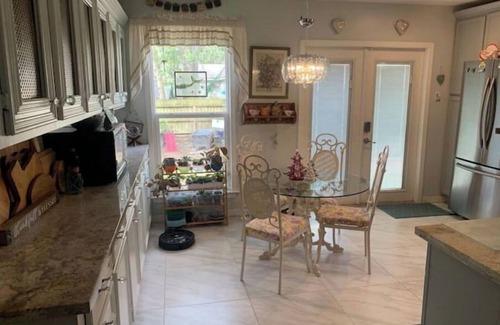 El Lago House | The Mermaid Inn Beach Cottage/Seabrook/NASA/Kemah