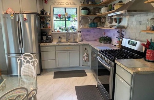 El Lago House | The Mermaid Inn Beach Cottage/Seabrook/NASA/Kemah