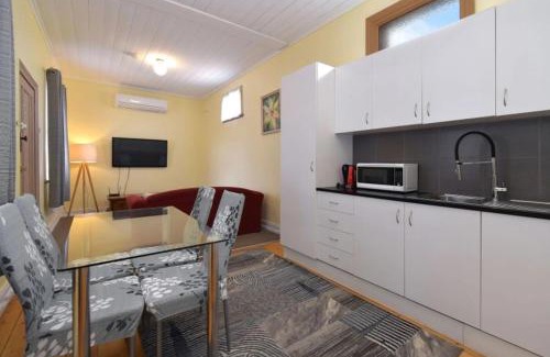 Ararat Hotel | The Mess and Barracks