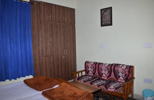Vaishali Nagar House | The Midas Guest House a Home with personal Care