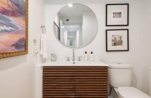 South Haven House | The MidMod of The Lake
