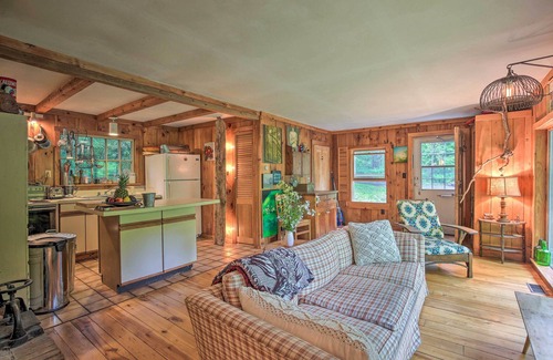 Mill River Cabin | 'The Mill River Cabin’ w/Fireplace & River View!