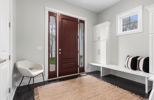 Middleville House | The Mitten Lake Escape