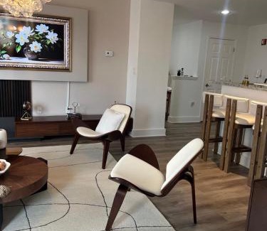 Downtown Apartment | The Monroe Elegant 2br2ba Downtown Stamford