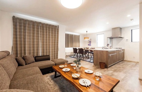 Toyohira House | THE MOONA vacation rental house Parking available for 2 cars on site4 bedroomsMAX 12 people/Sapporo Hokkaidō