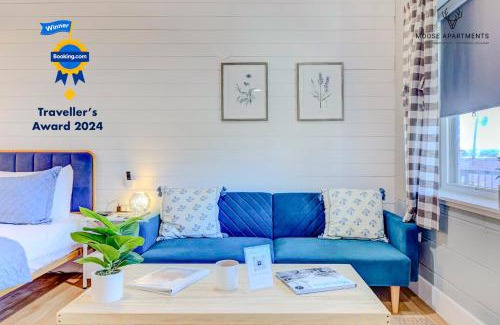 Downtown Memphis Apartment | The Moose #8 - Modern Luxe Loft with King Bed & Free Parking & Wifi