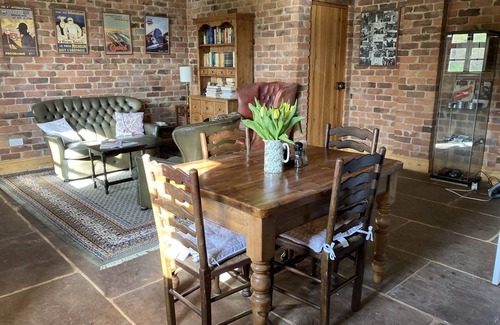 Hay-on-Wye House | The Motor House - Comfort with views