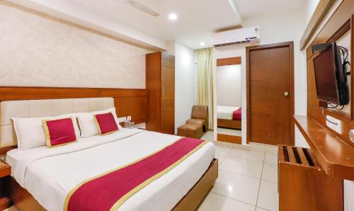 Triplicane Hotel | The Mount City Near US Consulate