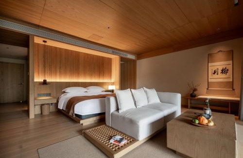 Guang'an Hotel | The Mount Route