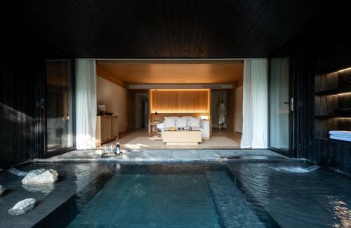 Guang'an Hotel | The Mount Route