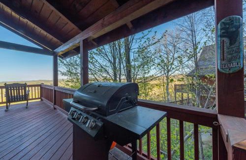Wolf Laurel House | The Mountain Hideout~Swings~Hot Tub~Views~Decks