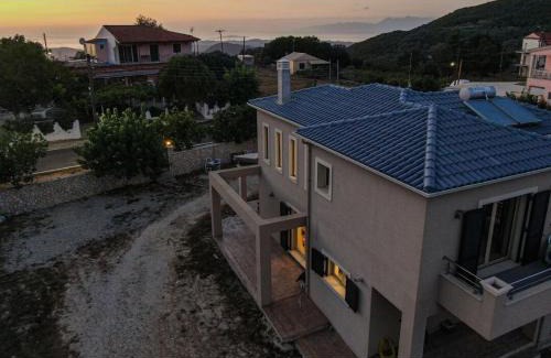 Aleimmatades Villa | The mountain villa of Eleftheria