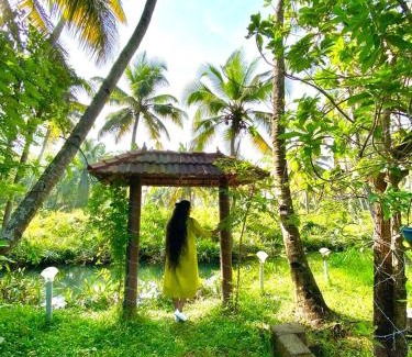 Munroe Island House | The Munroe Paradise