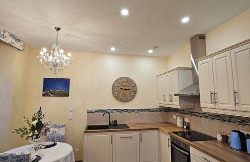 Riberac Apartment | The Nautical Suite at La Maison Chaleureuse