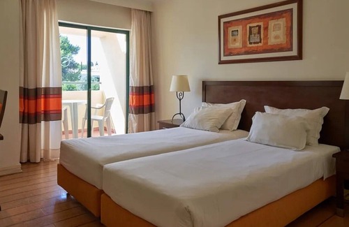 Alvor Hotel | The Navigator - Palm Oasis Alvor