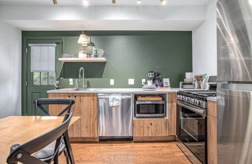 New Buffalo Apartment | The Neighborhood Hotel Grand Beach Cottage 14 - Queen, (2) Twin Beds Upstairs, Pet Friendly