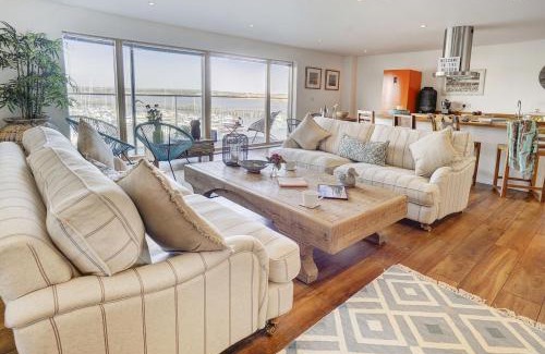 Amble Apartment | The Nelson