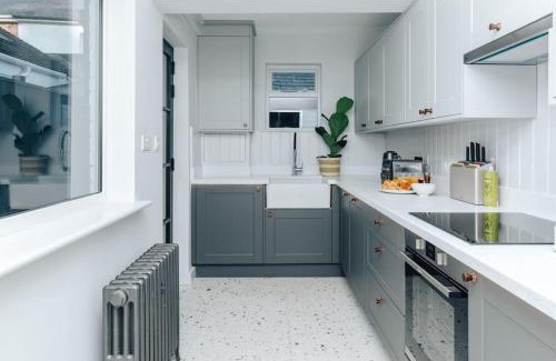 Henley-on-Thames House | The Neptune