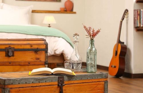 Myrtleford Apartment | The Nest at Evergreen Acres a Romantic peaceful getaway
