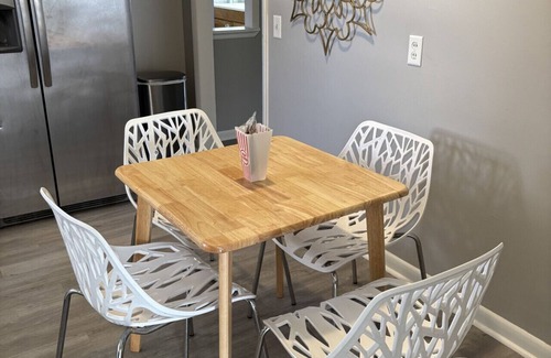 Mahomet House | The Nest Downtown Mahomet