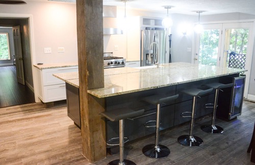 Greenville House | THE NEST getaways&gatherings, beach/lake sleeps 20+