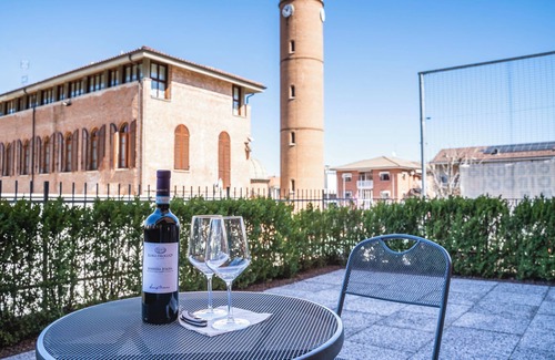 Alba Apartment | The Nest of Alba with Garage, Terrace and Garden within walking distance of the center