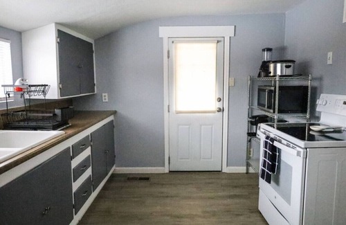 Altamont House | The Nest On Main - Near City Center