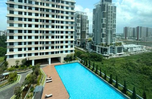 Cyberjaya Apartment | The Nest Studio with Wi-Fi Netflix